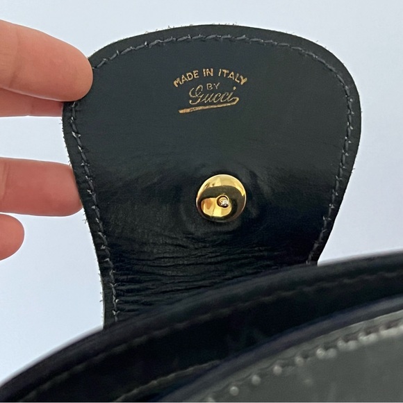 Vintage Gucci 1970s hand bag with cut out top handle red Nubuck navy leather web - Picture 3 of 17